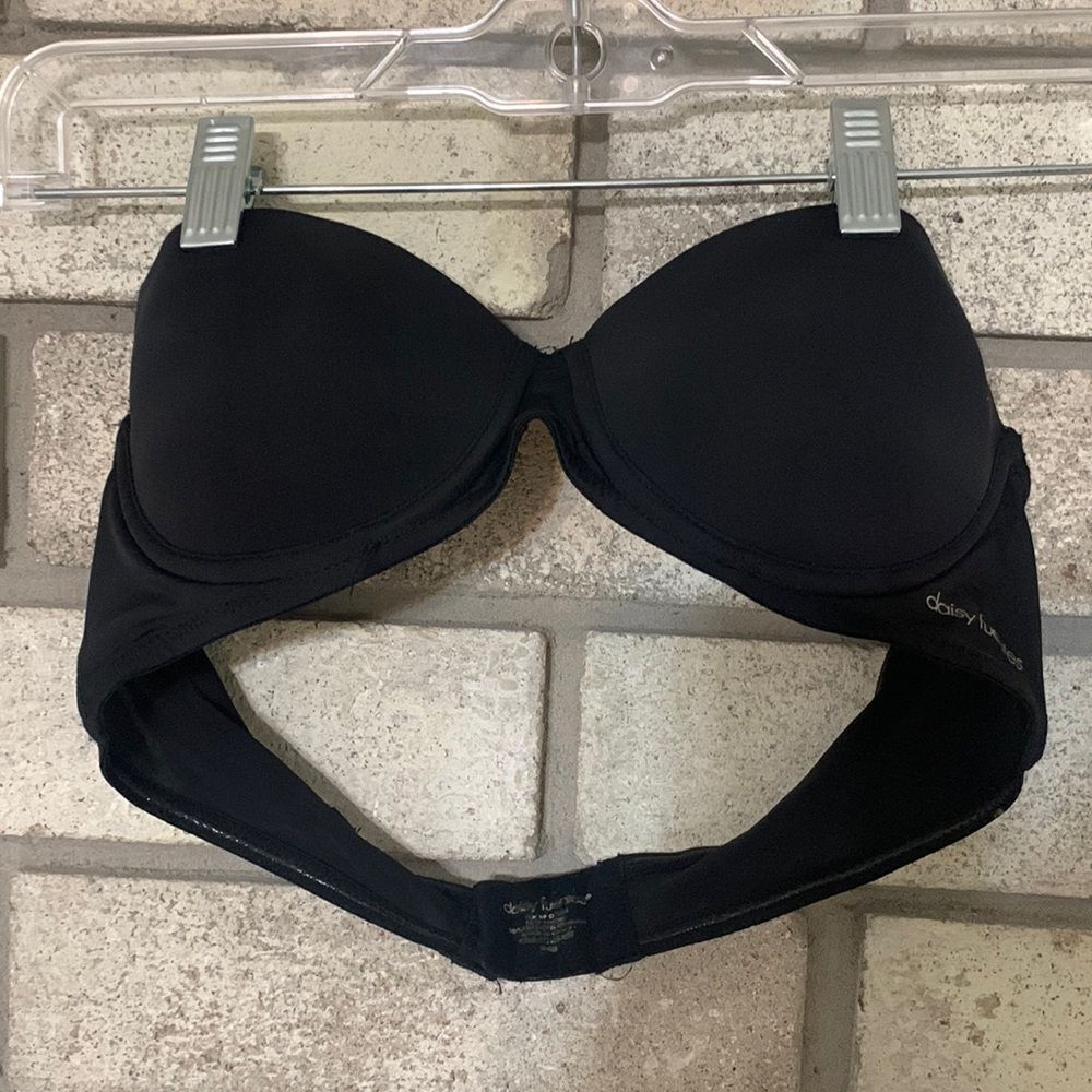 3for$20 bra has underwire strapless 34B